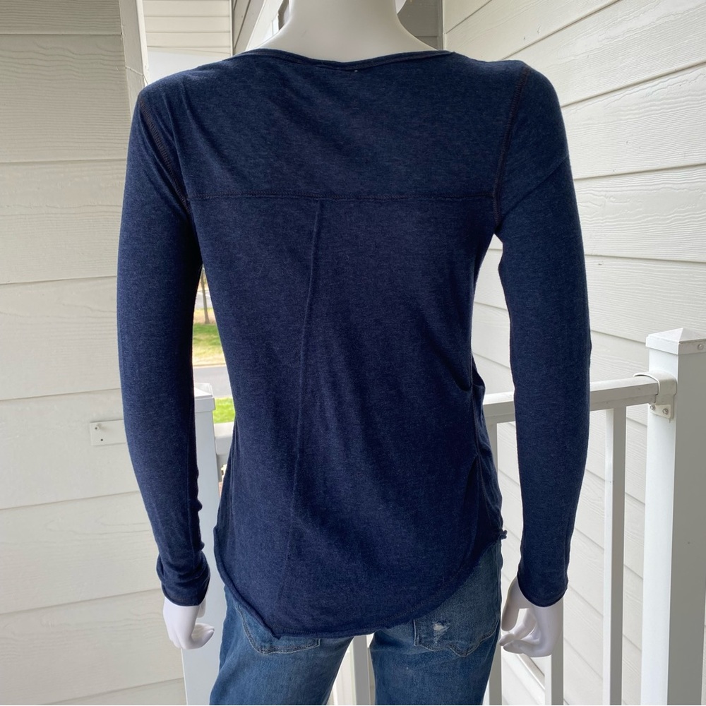 FREE PEOPLE WE THE FREE Fitted Scoop Neck along Sleeved Drapey Tee Shirt - Picture 6 of 8